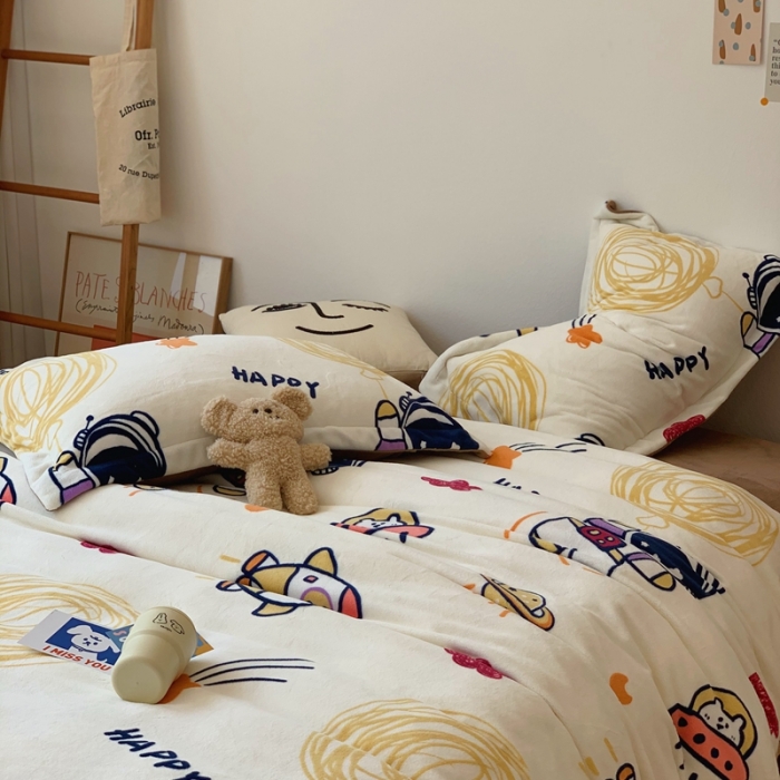 91家纺网 家纺一手货源 找家纺 时年家纺 2021新款牛奶绒印花系列四件套 快乐星球