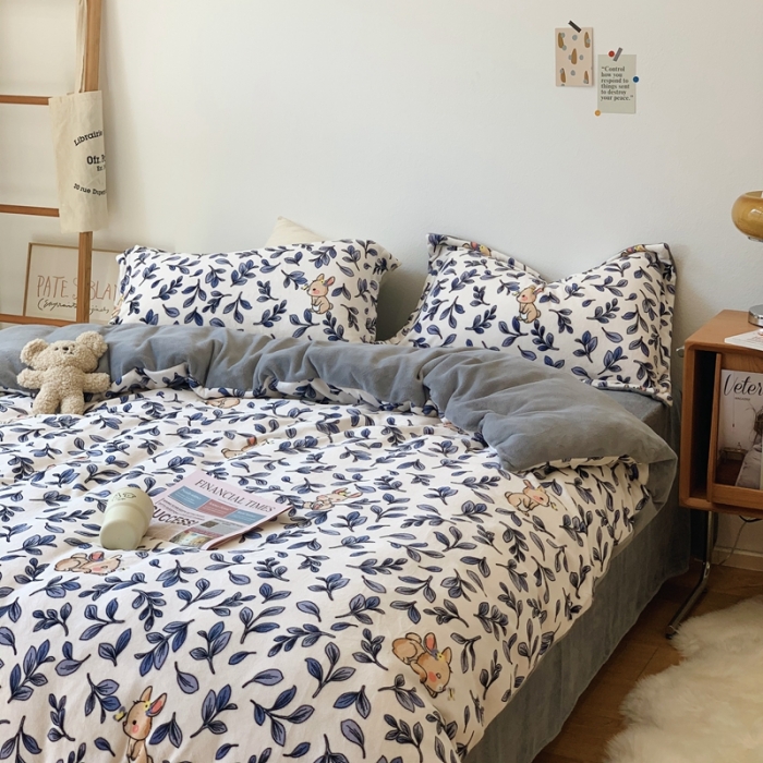 91家纺网 家纺一手货源 找家纺 时年家纺 2021新款牛奶绒印花系列四件套 萌萌兔