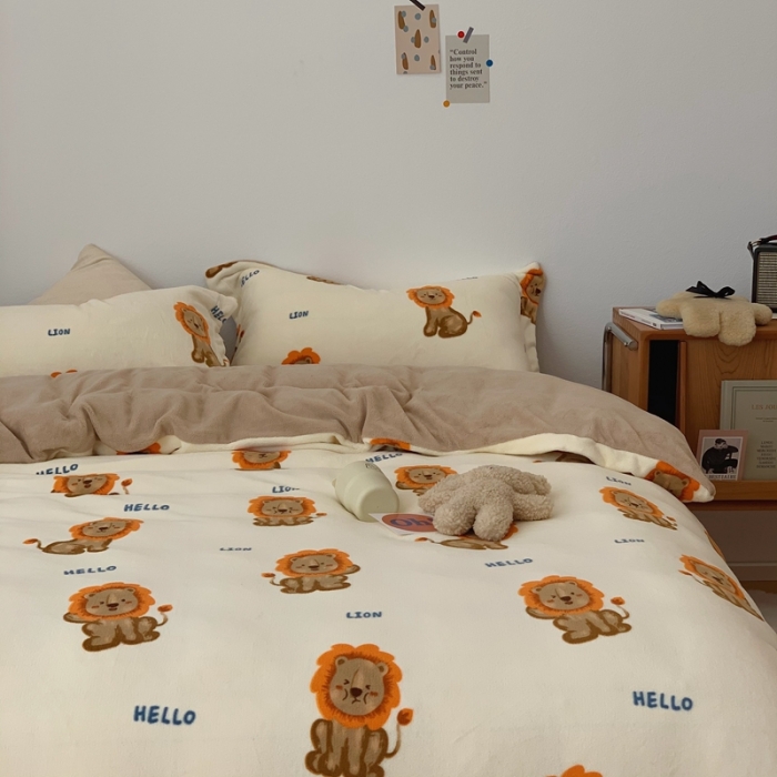 91家纺网 家纺一手货源 找家纺 时年家纺 2021新款牛奶绒印花系列四件套 小狮子