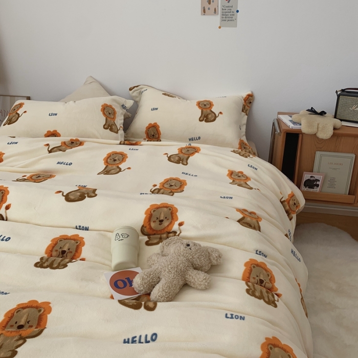 91家纺网 家纺一手货源 找家纺 时年家纺 2021新款牛奶绒印花系列四件套 小狮子