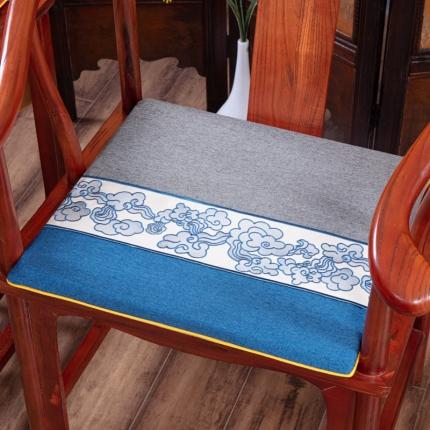 91家纺网 家纺一手货源 找家纺 （总）北辰 2021新款棉麻刺绣新中式坐垫红木沙发垫