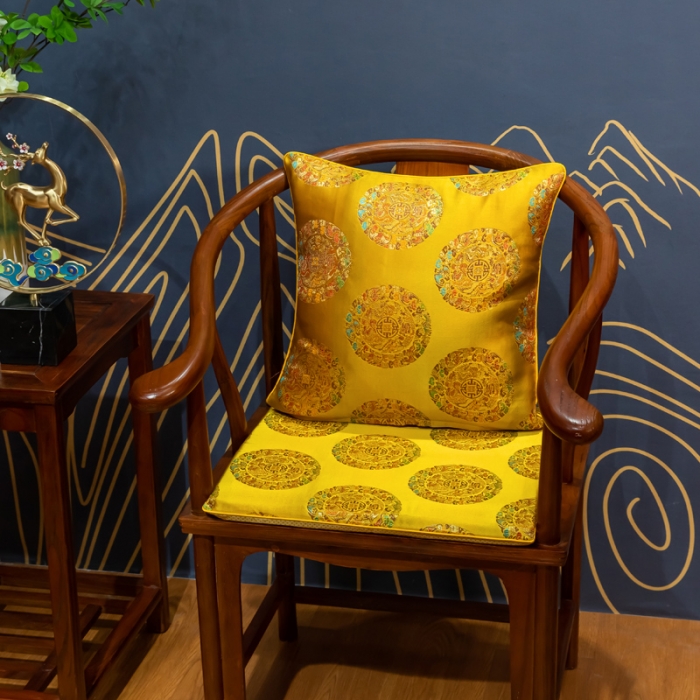 91家纺网 家纺一手货源 找家纺 北辰 2021新款织锦缎新中式抱枕 五龙团-金