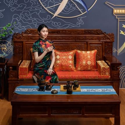 91家纺网 家纺一手货源 找家纺 北辰 2021新款织锦缎沙发垫 石榴花-红