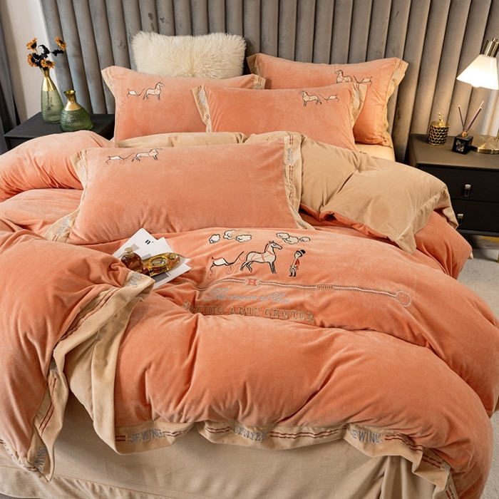 91家纺网 家纺一手货源 找家纺 澳梵家居2021新款婴儿绒轻奢风刺绣H.时尚四件套 H-橙色