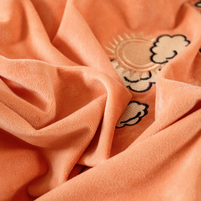 91家纺网 家纺一手货源 找家纺 澳梵家居2021新款婴儿绒轻奢风刺绣H.时尚四件套 H-橙色