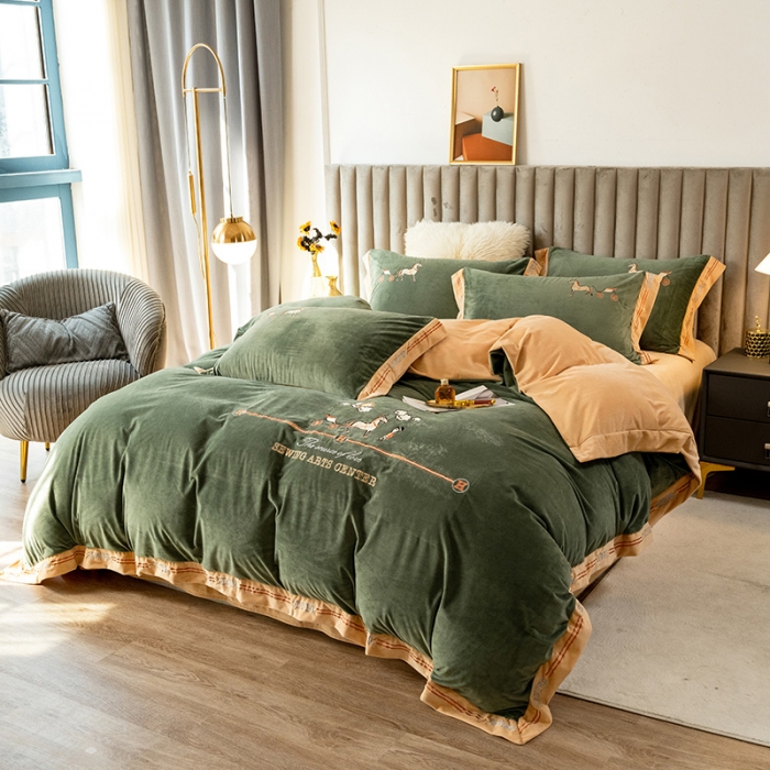 91家纺网 家纺一手货源 找家纺 澳梵家居2021新款婴儿绒轻奢风刺绣H.时尚四件套 H-军绿