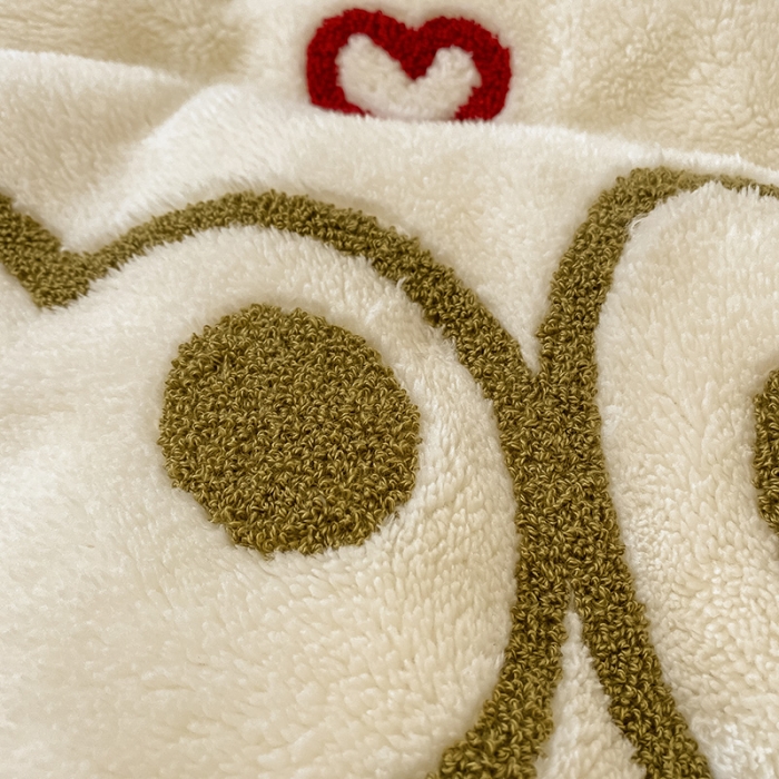 91家纺网 家纺一手货源 找家纺 澳梵2021新款韩国进口泰迪绒大版毛巾绣四件套 小熊小兔