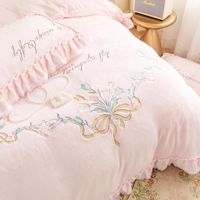 91家纺网 家纺一手货源 找家纺 （总）亲亲公主 2025新款高端牛奶绒刺绣四件套-花韵系列