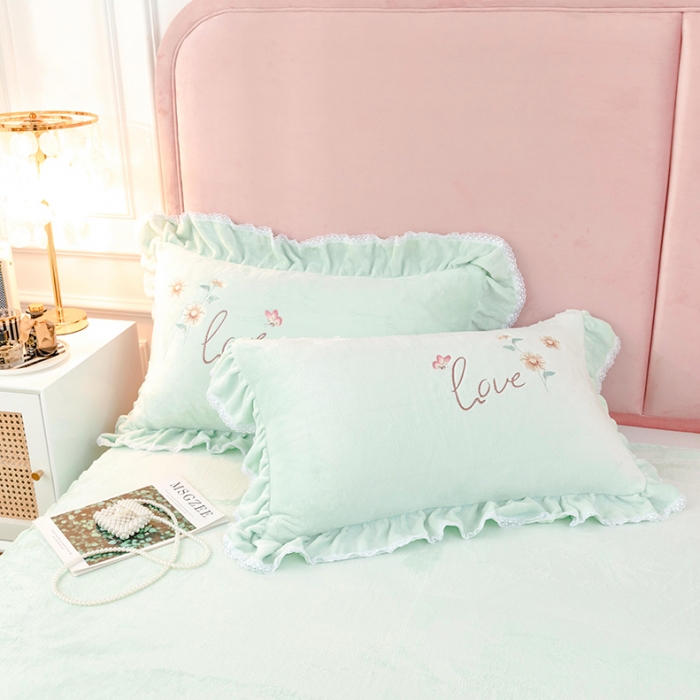 91家纺网 家纺一手货源 找家纺 （总）亲亲公主2025秋冬保暖新款牛奶绒保暖四件套绣花四件套