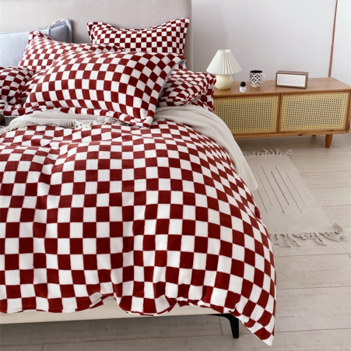 91家纺网 家纺一手货源 找家纺 棉生活 2021新款220g牛奶绒ins风绝绝子棋盘格四件套 复古红白格