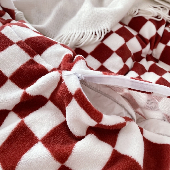 91家纺网 家纺一手货源 找家纺 棉生活 2021新款220g牛奶绒ins风绝绝子棋盘格四件套 复古红白格