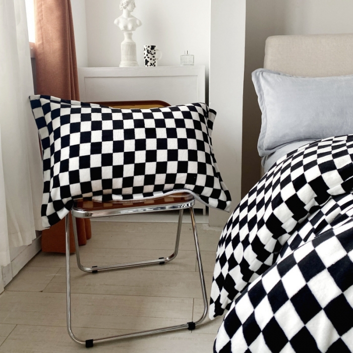 91家纺网 家纺一手货源 找家纺 棉生活 2021新款220g牛奶绒ins风绝绝子棋盘格四件套 黑糖白格