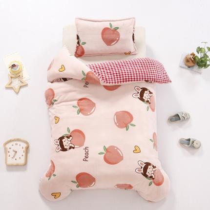 91家纺网 家纺一手货源 找家纺 吉咪兔 2022新款儿童卡通双面绒幼儿园牛奶绒单件被套 桃子女孩