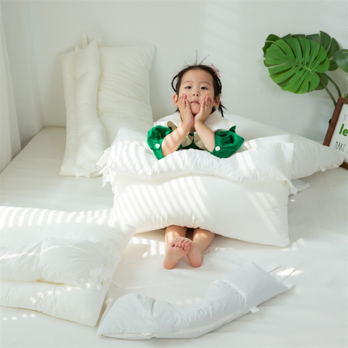 91家纺网 家纺一手货源 找家纺 多点 2021新款竹节枕 子枕（PE软管）