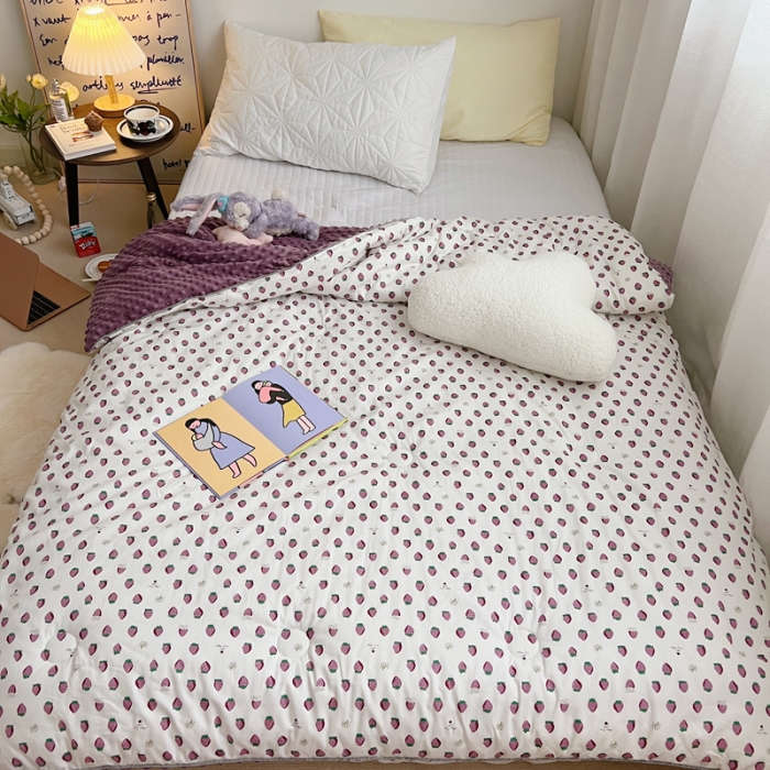 91家纺网 家纺一手货源 找家纺 星期八 2021新韩国超ins进口安抚豆豆冬被子春秋被紫草莓