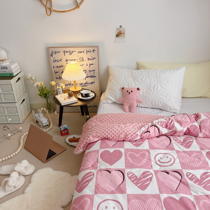 91家纺网 家纺一手货源 找家纺 星期八 2021新韩国超ins进口安抚豆豆冬被子春秋被爱心