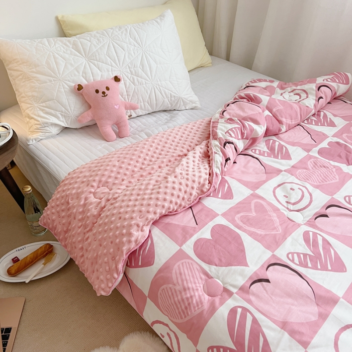 91家纺网 家纺一手货源 找家纺 星期八 2021新韩国超ins进口安抚豆豆冬被子春秋被爱心