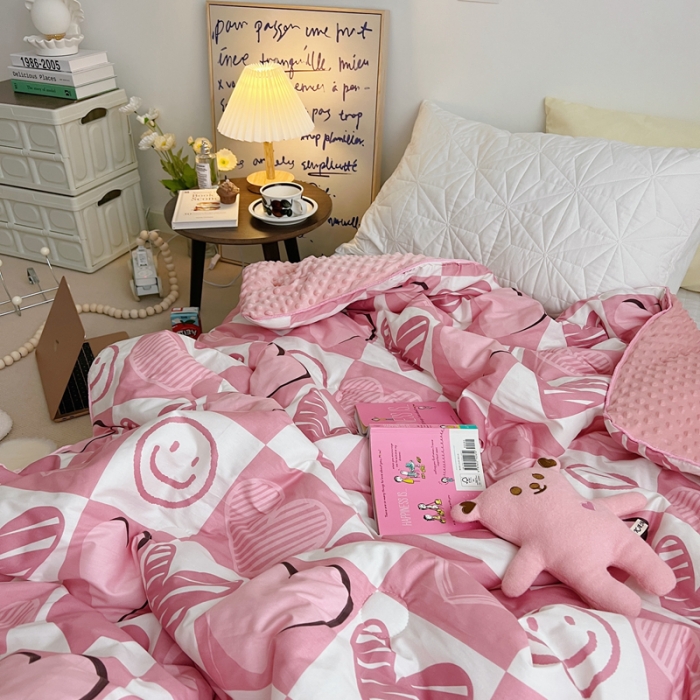 91家纺网 家纺一手货源 找家纺 星期八 2021新韩国超ins进口安抚豆豆冬被子春秋被爱心