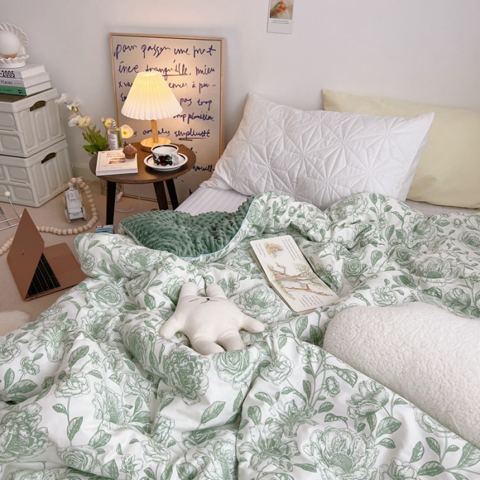 91家纺网 家纺一手货源 找家纺 星期八 2021韩国超ins进口安抚豆豆冬被子春秋被山茶花绿