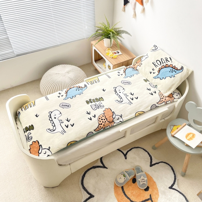 91家纺网 家纺一手货源 找家纺 嗨生活 2021新款加厚牛奶绒被套系列 恐龙世界