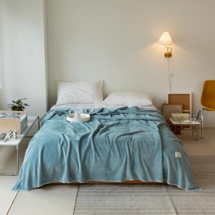 91家纺网 家纺一手货源 找家纺 富瑞阁 21新款太阳格加厚提花牛奶绒多功能盖毯床单 雾霾蓝