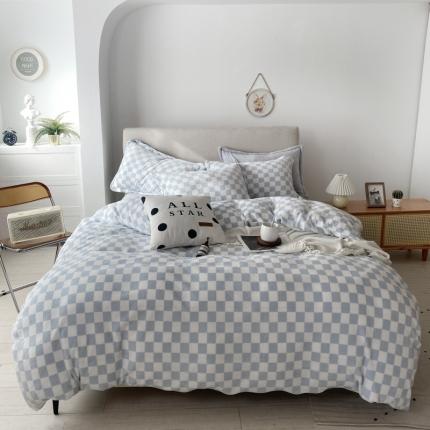 91家纺网 家纺一手货源 找家纺 总棉生活2021新款220g牛奶绒ins风绝绝子棋盘格四件套