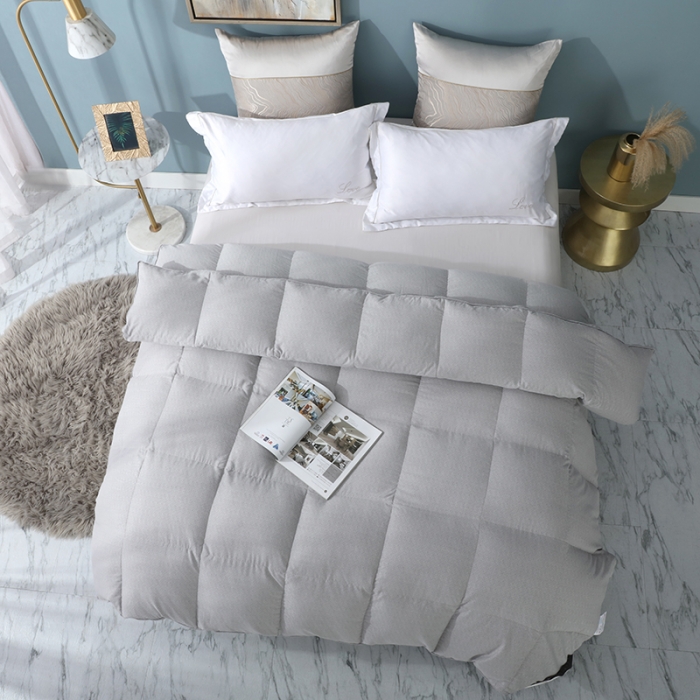 91家纺网 家纺一手货源 找家纺 锦瑞羽绒 2024新款千鸟格80支羊绒棉鹅绒被冬被被子被芯 蓝灰千鸟格