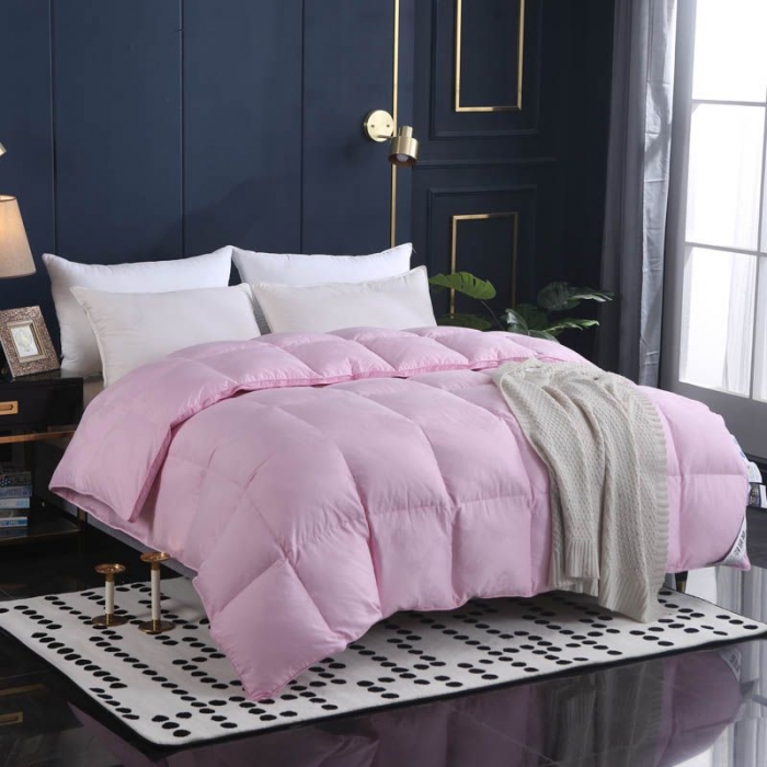 91家纺网 家纺一手货源 找家纺 锦瑞羽绒 2024新款丽莎鹅绒被80支全棉贡缎提花 粉色