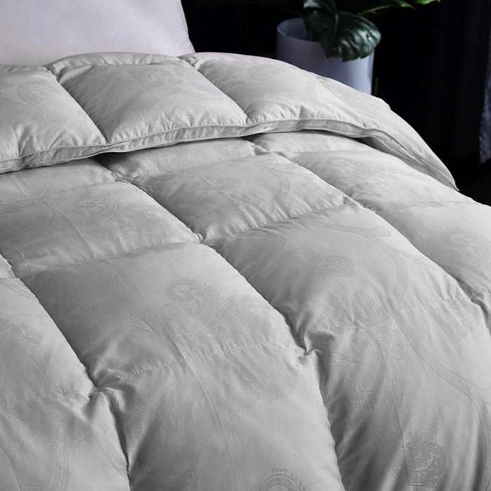91家纺网 家纺一手货源 找家纺 锦瑞羽绒 2024新款丽莎鹅绒被80支全棉贡缎提花 灰色
