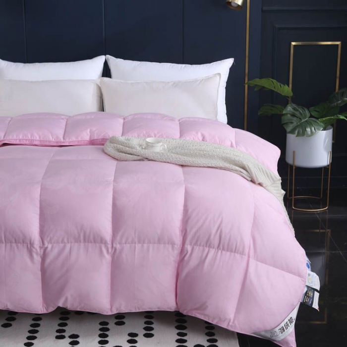 91家纺网 家纺一手货源 找家纺 锦瑞羽绒 2024新款国标95白鹅绒被-丽莎羽绒被 粉色