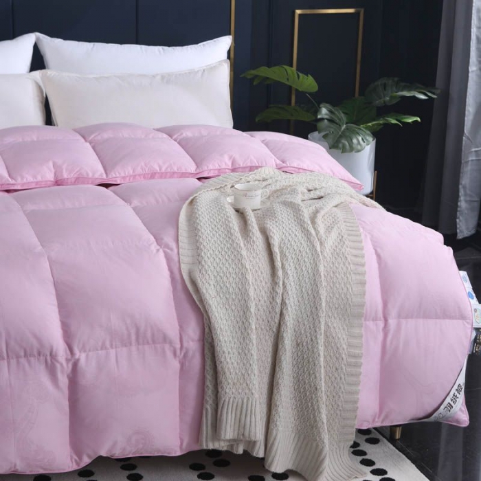 91家纺网 家纺一手货源 找家纺 锦瑞羽绒 2024新款国标95白鹅绒被-丽莎羽绒被 粉色