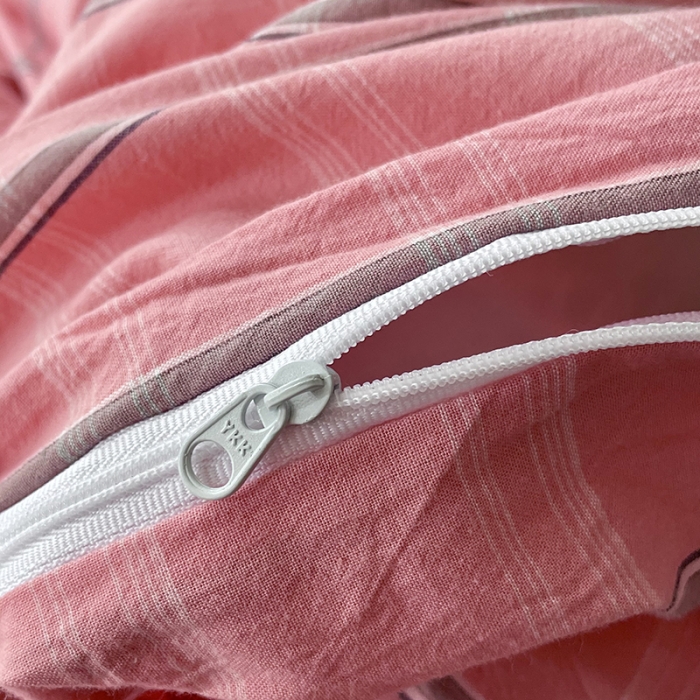 91家纺网 家纺一手货源 找家纺 柠萌家居 2021新款全棉色织水洗棉床品四件套 粉灰格