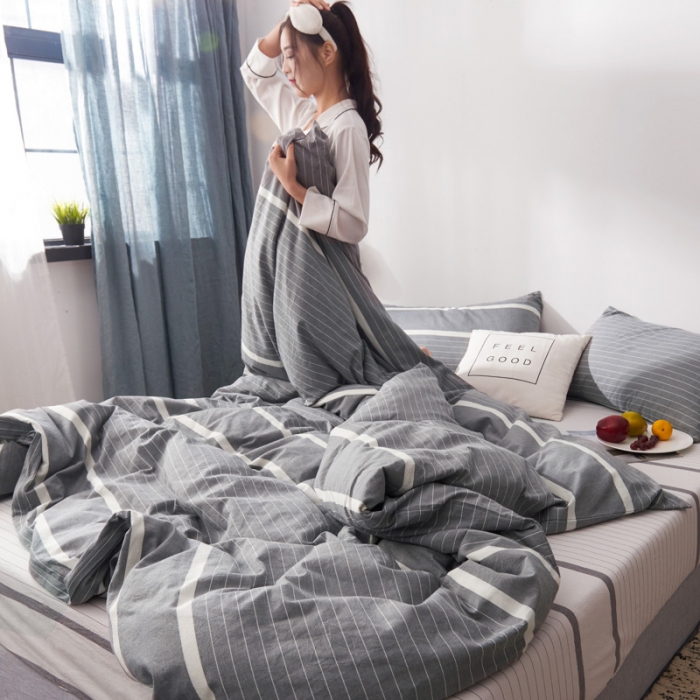 91家纺网 家纺一手货源 找家纺 柠萌家居 2021新款全棉色织水洗棉床品四件套 宽双线-灰白条