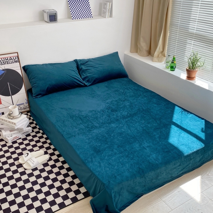 91家纺网 家纺一手货源 找家纺 梦享生活家居 2021新款天鹅绒单品床单 文艺蓝