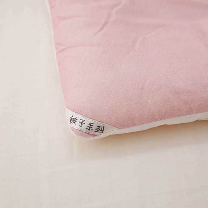 91家纺网 家纺一手货源 找家纺 小芽家居 迪士尼牛奶丝抗菌防螨被 米妮粉