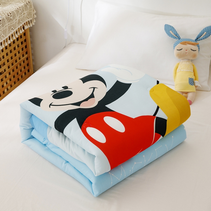 91家纺网 家纺一手货源 找家纺 小芽家居 迪士尼牛奶丝抗菌防螨被 米奇蓝