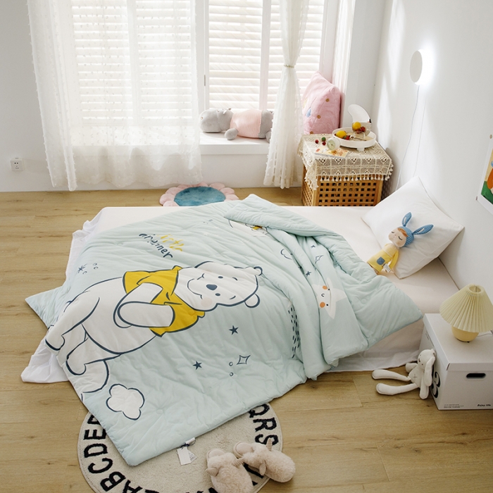 91家纺网 家纺一手货源 找家纺 小芽家居 迪士尼牛奶丝抗菌防螨被 星空维尼