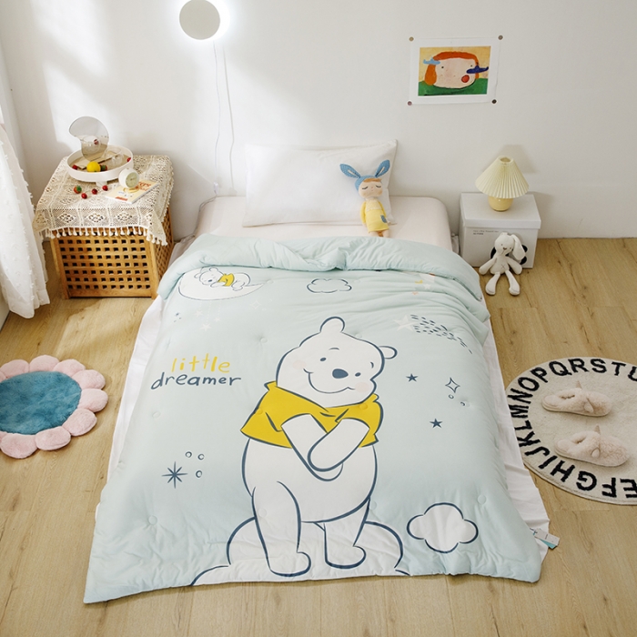 91家纺网 家纺一手货源 找家纺 小芽家居 迪士尼牛奶丝抗菌防螨被 星空维尼