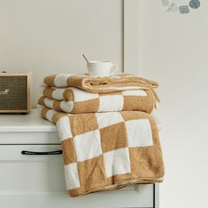 91家纺网 家纺一手货源 找家纺 暖绵绵家纺 新款半边绒盖毯系列-棋盘格 卡其