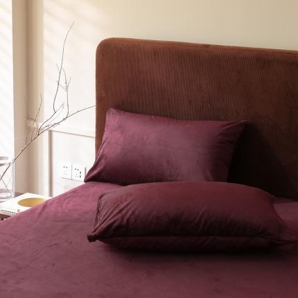 91家纺网 家纺一手货源 找家纺 寐眠2021新款天鹅绒枕套48*74cm一对 酒红纯色