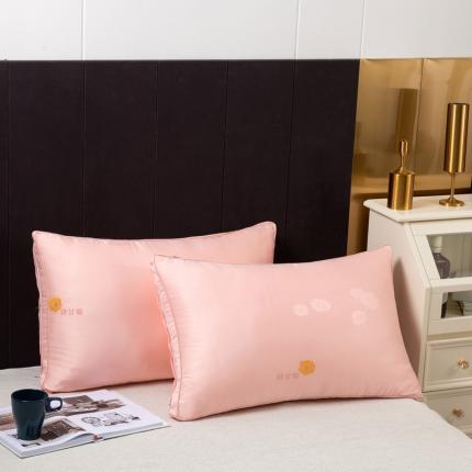 91家纺网 家纺一手货源 找家纺 （总）其乐枕芯 新款60S贡缎提花羽丝绒枕芯超柔慢回弹枕头超30天不退不换