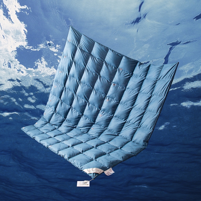 91家纺网 家纺一手货源 找家纺 俏企鹅 2025新款全棉大提花被子被芯-苏绣款 蓝色