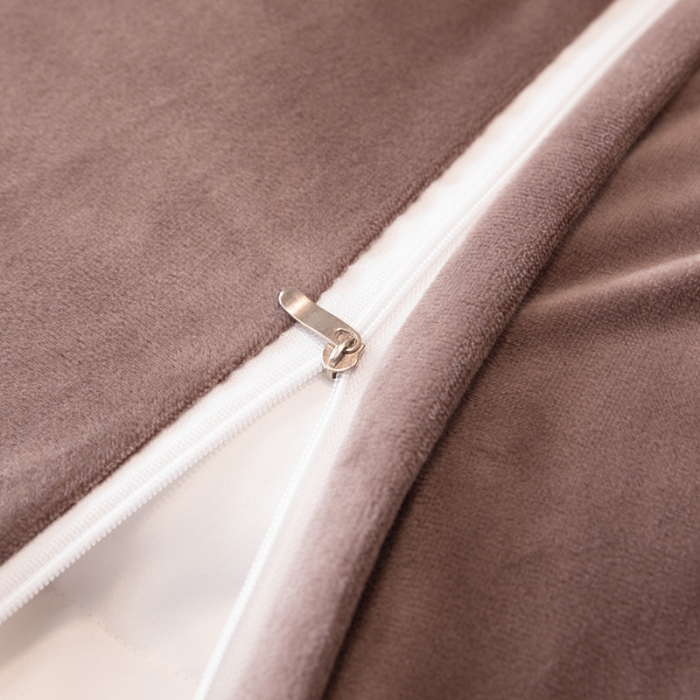 91家纺网 家纺一手货源 找家纺 2021新款高克重婴儿绒轻奢风刺绣四件套 ｖ－ｌｏｖｅ咖啡色