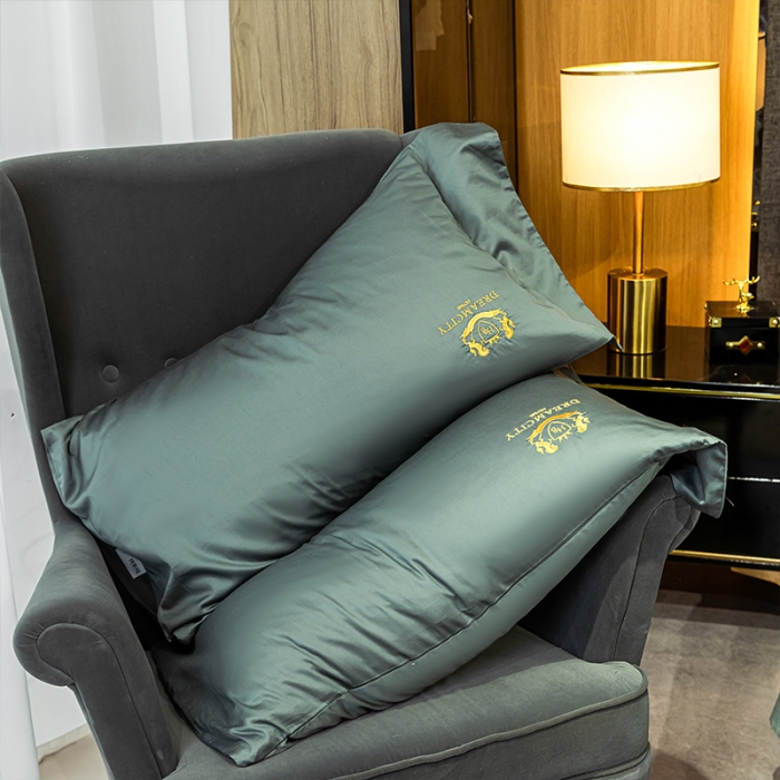 91家纺网 家纺一手货源 找家纺 蓝巢家纺2021新款60支全棉长绒棉皇家系列四件套 皇家雾青