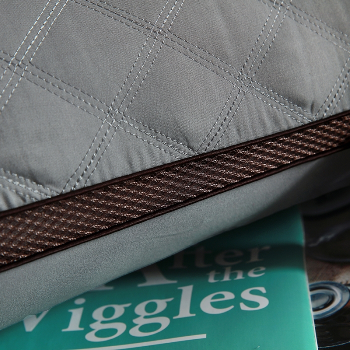 91家纺网 家纺一手货源 找家纺 新丽佳家纺 2021新款羽丝绒枕头枕芯 灰色立体绗缝三线格枕