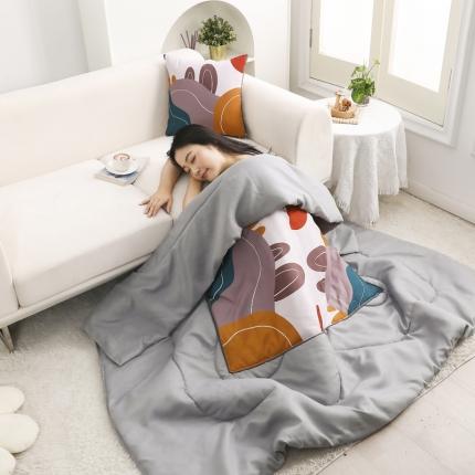 忆家抱枕被 2021新款精舒棉3D印花抱枕被 彩色几何