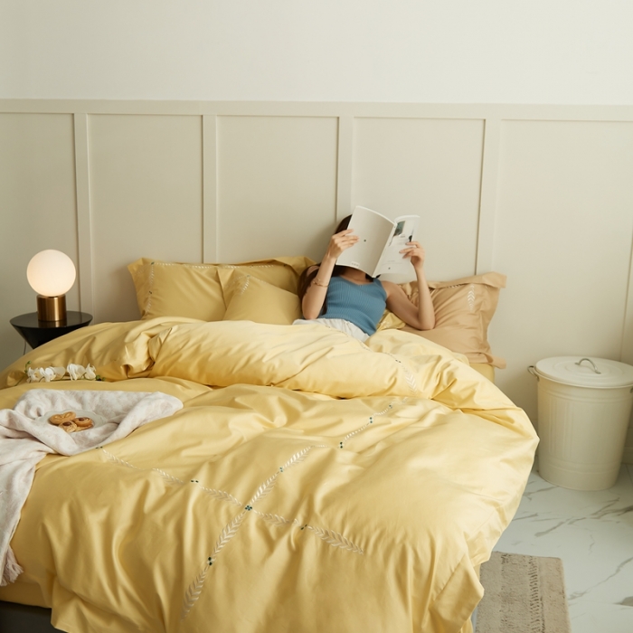 91家纺网 家纺一手货源 找家纺 涞澳家纺 2021新款50支全棉绣花四件套 似锦-黄