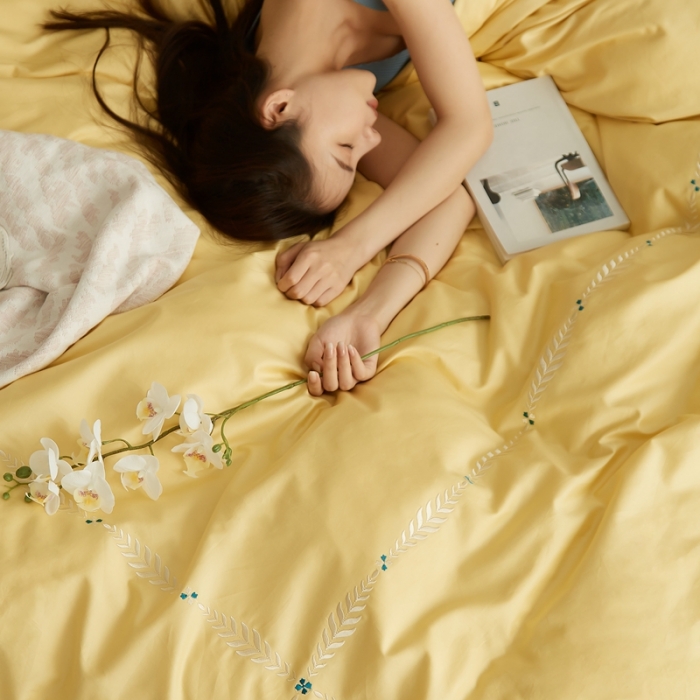 91家纺网 家纺一手货源 找家纺 涞澳家纺 2021新款50支全棉绣花四件套 似锦-黄