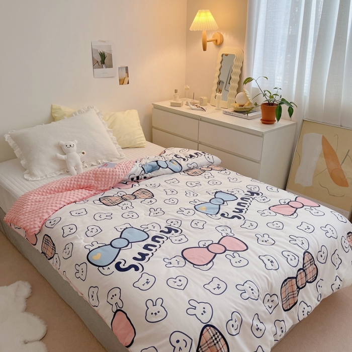 91家纺网 家纺一手货源 找家纺 星期八2021新款豆豆被冬被 kitty