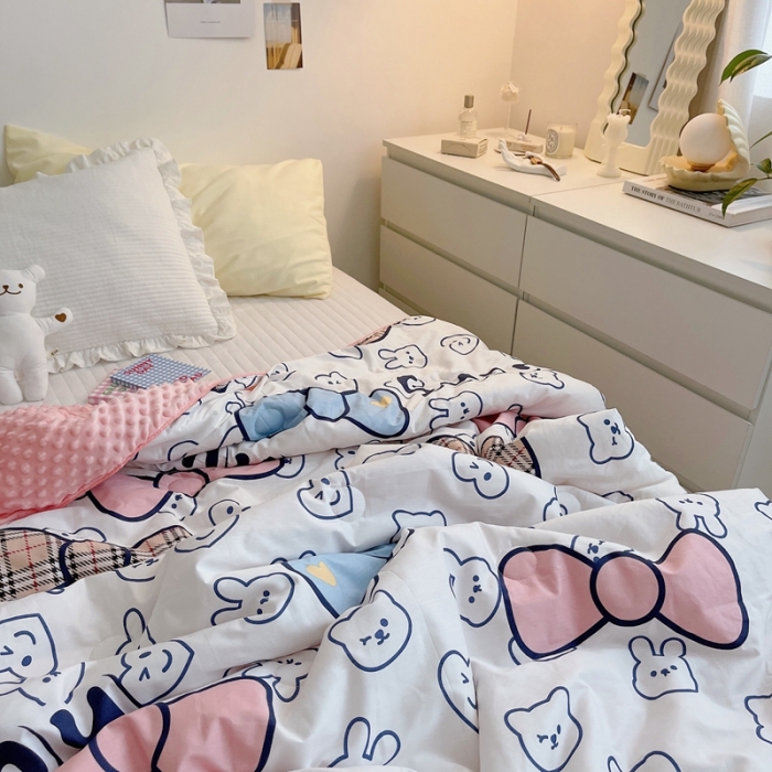 91家纺网 家纺一手货源 找家纺 星期八2021新款豆豆被冬被 kitty